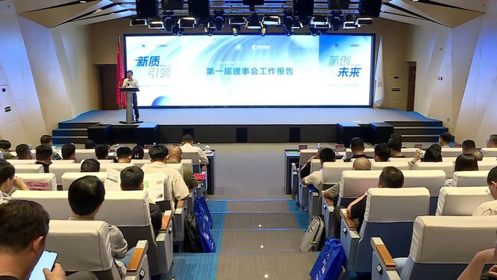 6929e8b2556f43b6a7fe21838cf8baf8